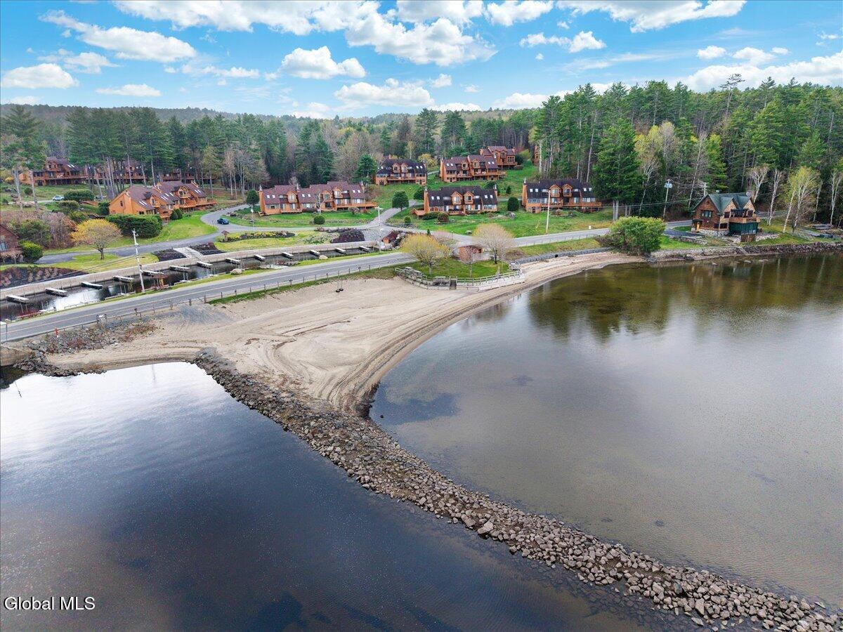 8 Red Wing Road Adirondack NY 12808