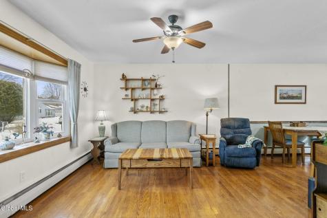 15 Mcclellan Drive Nassau NY 12123