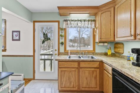 15 Mcclellan Drive Nassau NY 12123