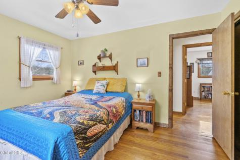 15 Mcclellan Drive Nassau NY 12123