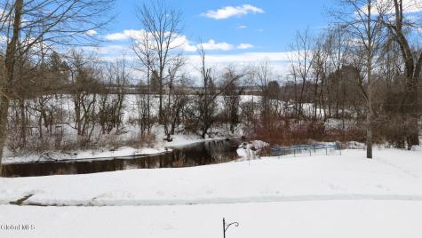 15 Mcclellan Drive Nassau NY 12123