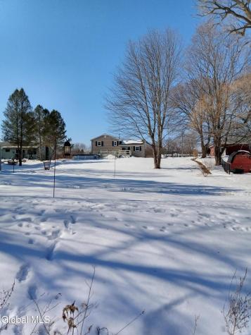 15 Mcclellan Drive Nassau NY 12123