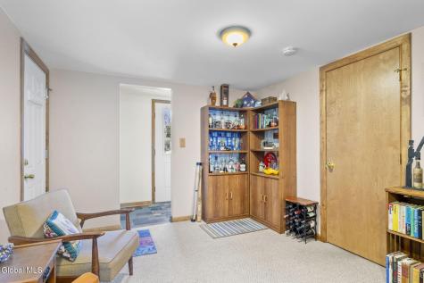 15 Mcclellan Drive Nassau NY 12123