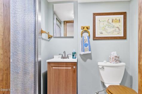 15 Mcclellan Drive Nassau NY 12123