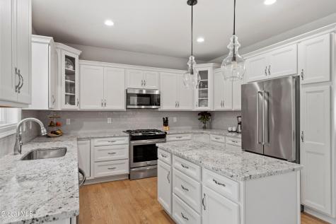 15 Denhelder Drive Ballston Lake NY 12019