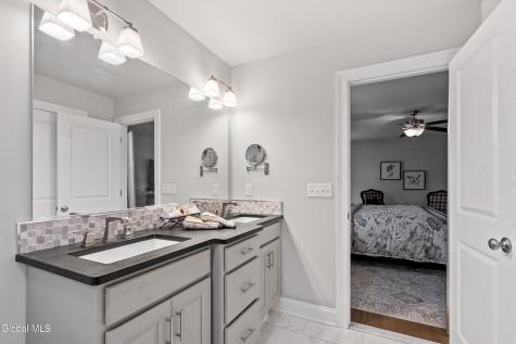 15 Denhelder Drive Ballston Lake NY 12019