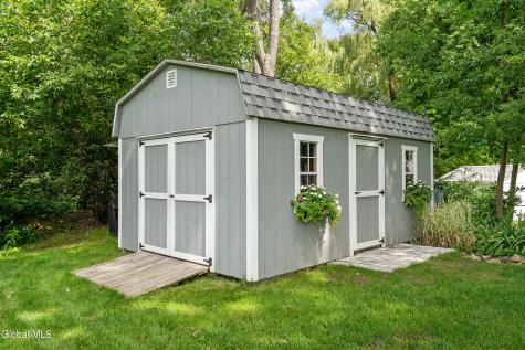 15 Denhelder Drive Ballston Lake NY 12019