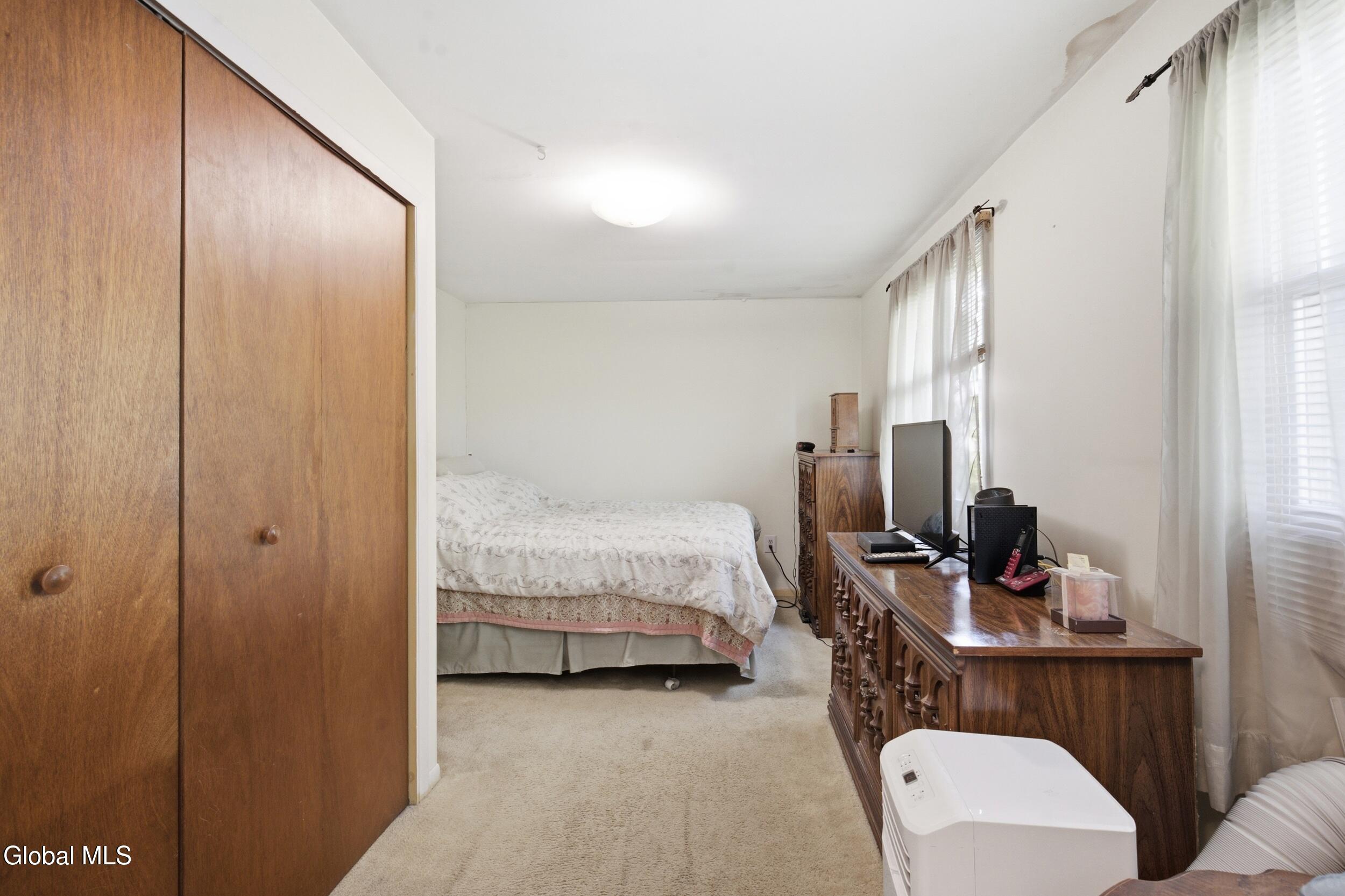 1534 Unadilla Street Schenectady NY 12308