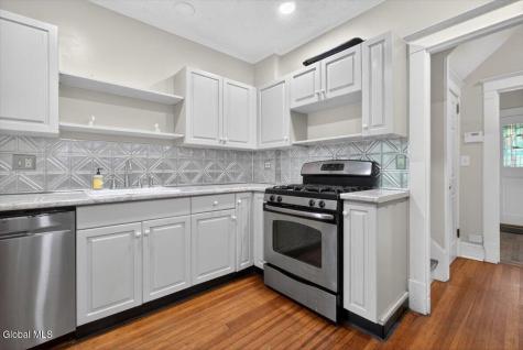 852 Myrtle Avenue Albany NY 12208