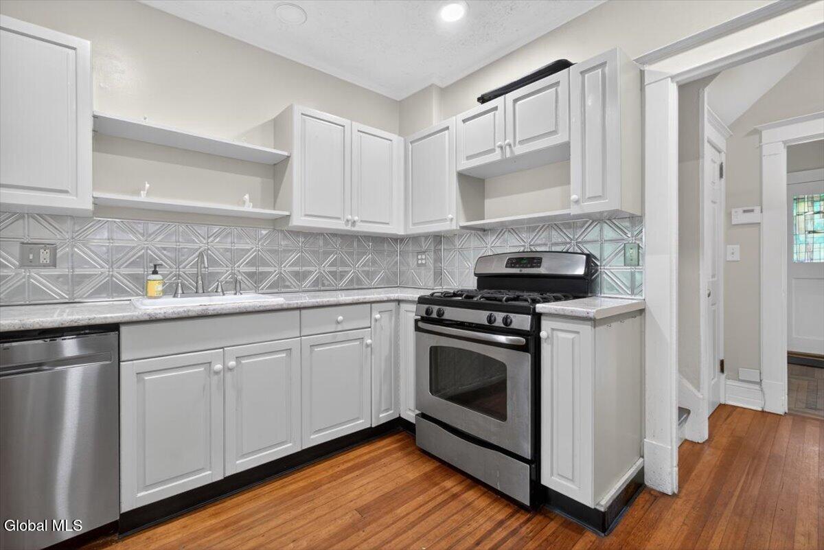 852 Myrtle Avenue Albany NY 12208
