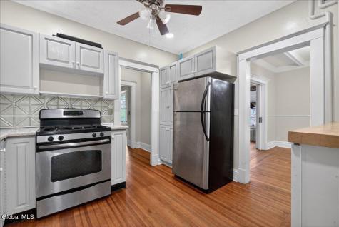 852 Myrtle Avenue Albany NY 12208