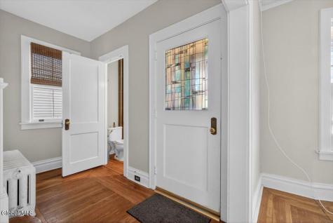 852 Myrtle Avenue Albany NY 12208