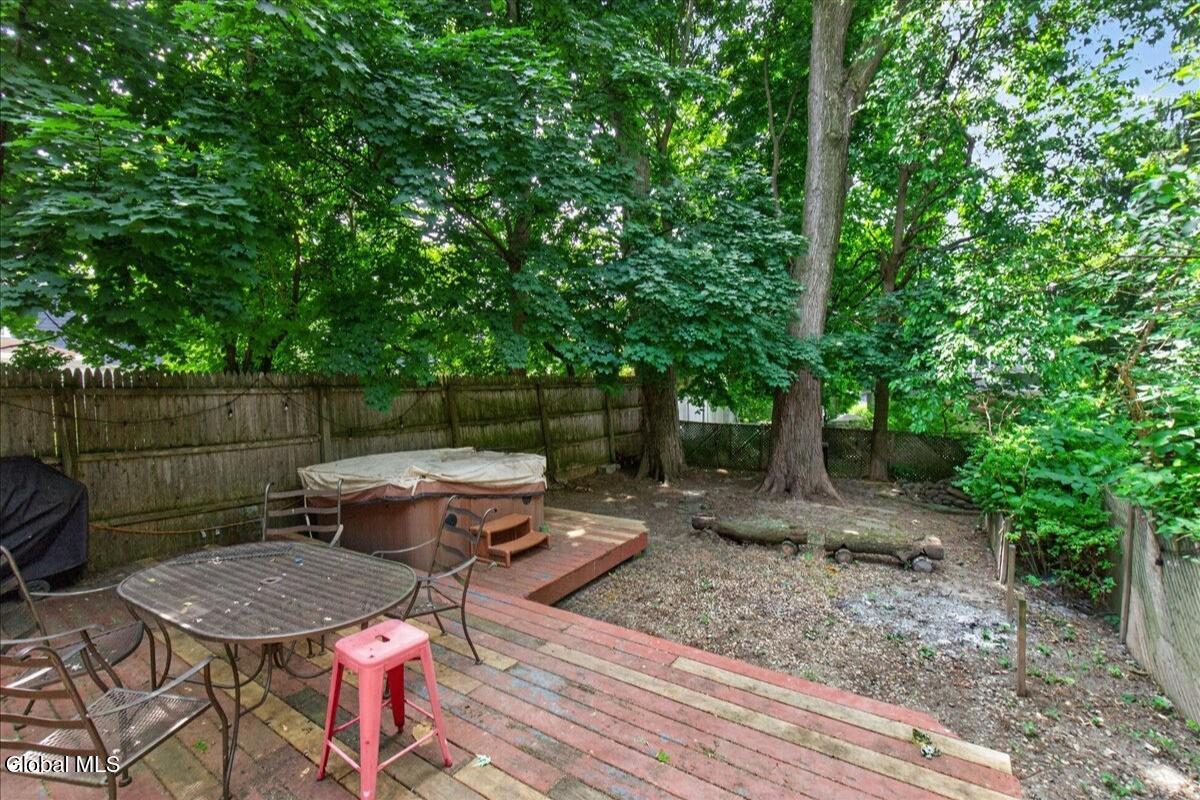 852 Myrtle Avenue Albany NY 12208