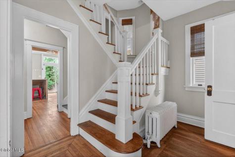 852 Myrtle Avenue Albany NY 12208