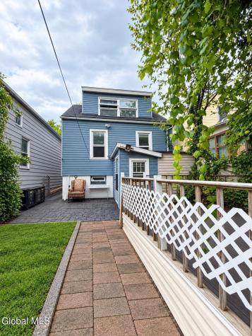 477 3rd Street Albany NY 12206