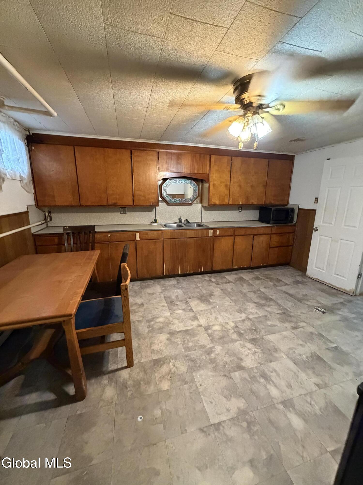 477 3rd Street Albany NY 12206