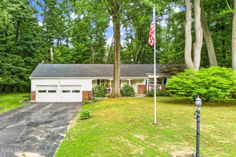 5 Pine Hill Bend Ballston Lake NY 12019