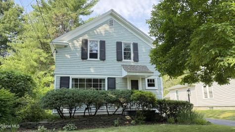 31 Oakwood Place Delmar NY 12054