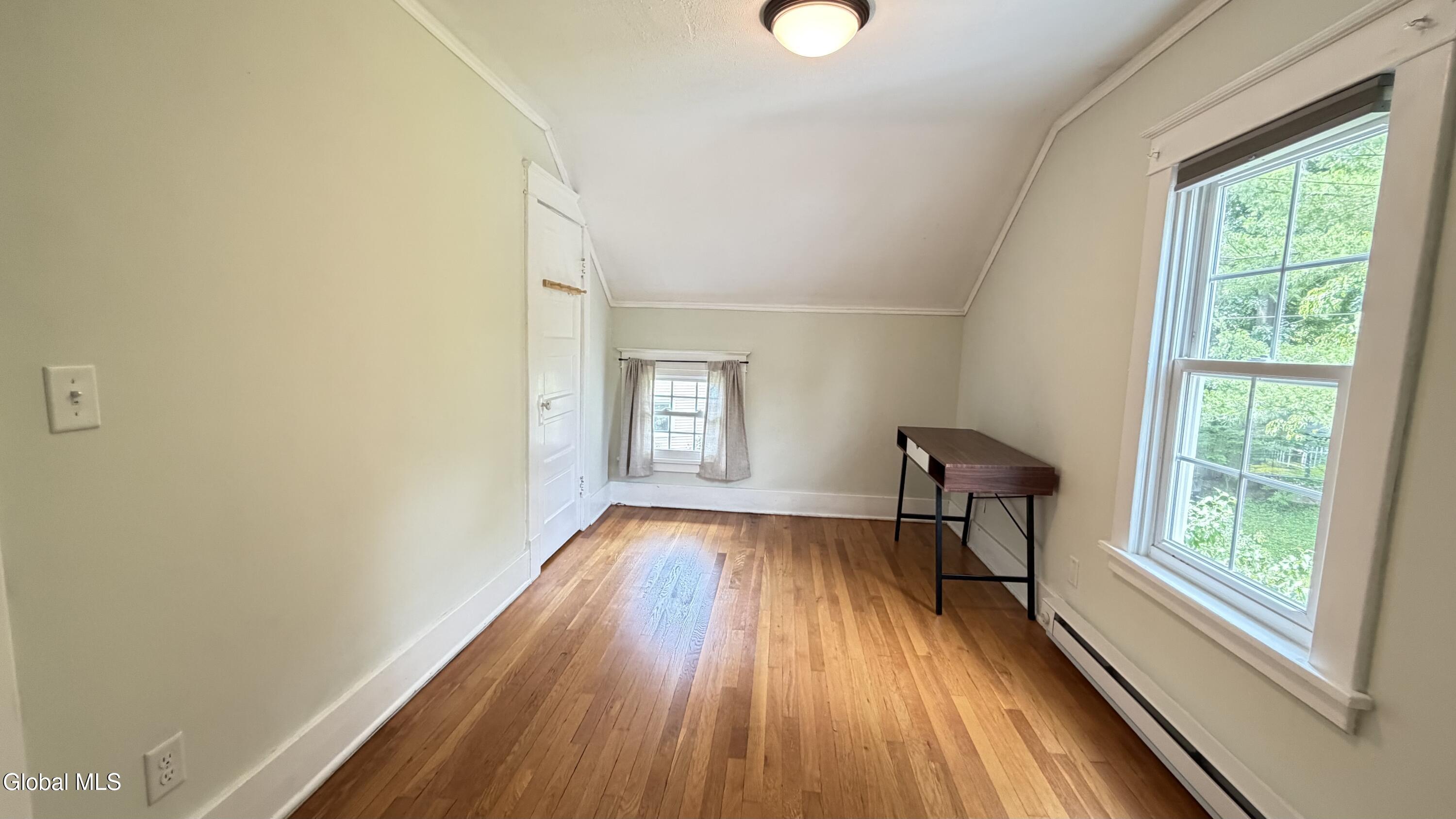 31 Oakwood Place Delmar NY 12054