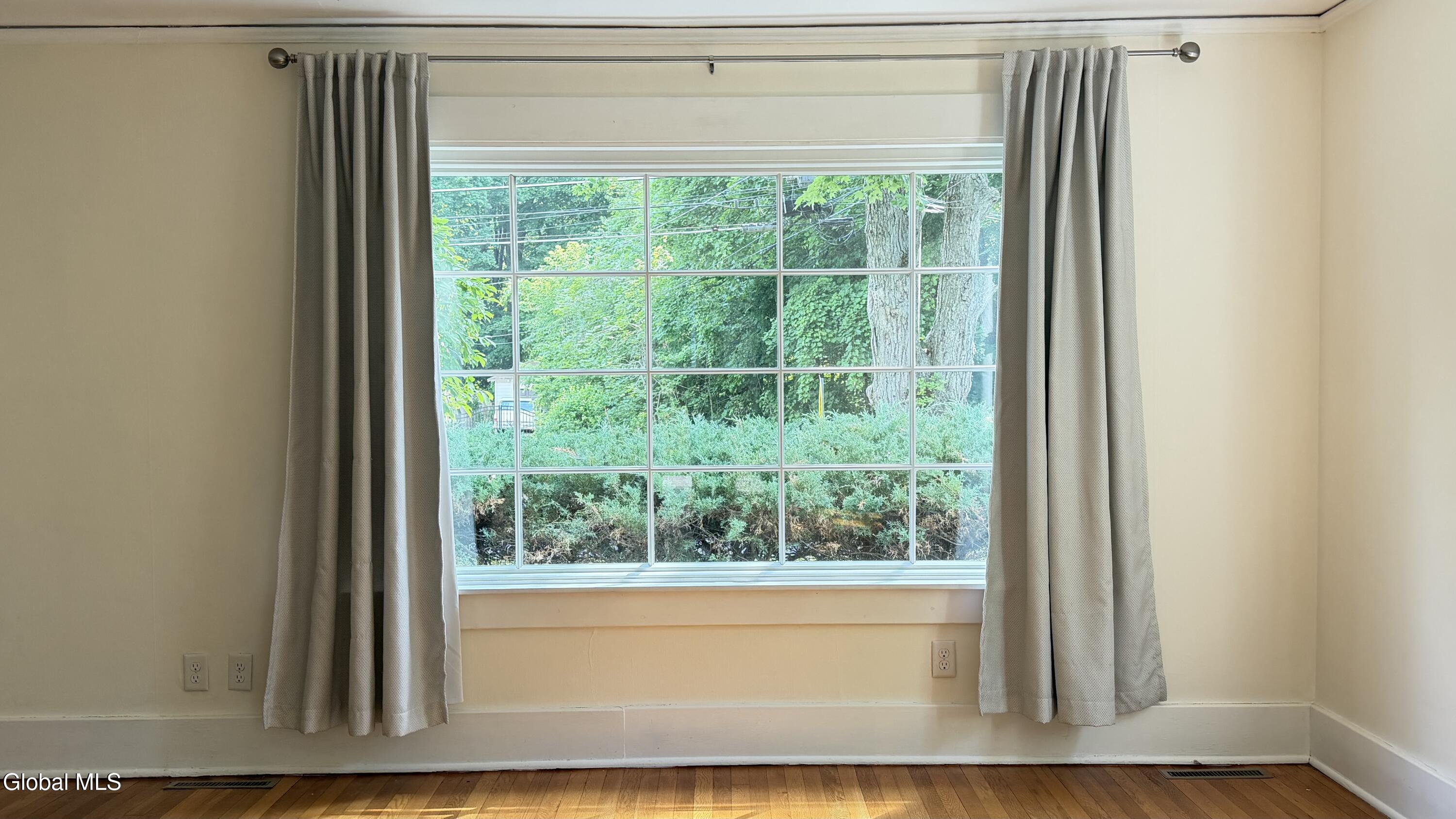 31 Oakwood Place Delmar NY 12054