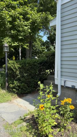 31 Oakwood Place Delmar NY 12054