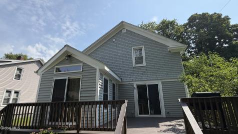 31 Oakwood Place Delmar NY 12054