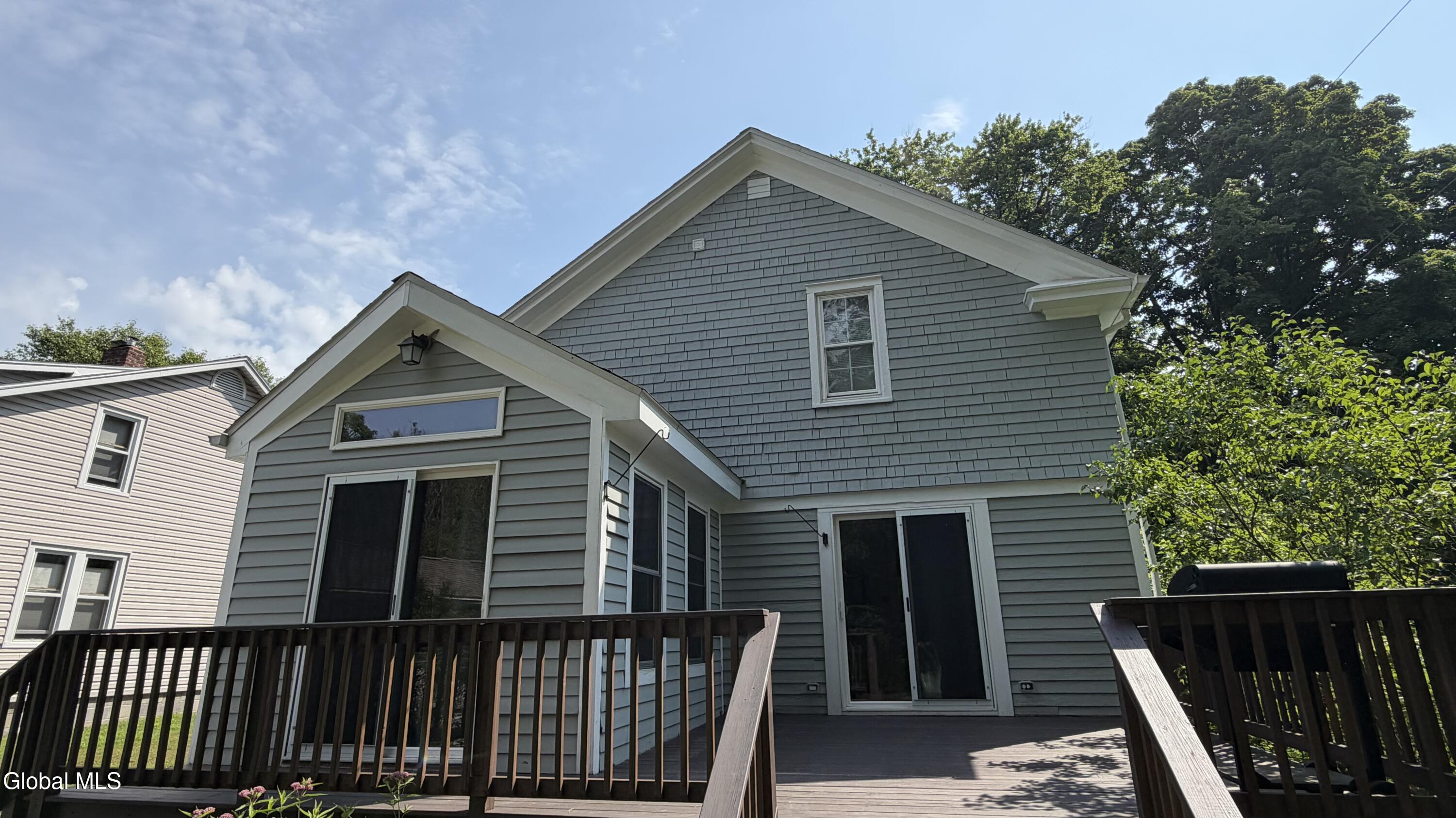 31 Oakwood Place Delmar NY 12054