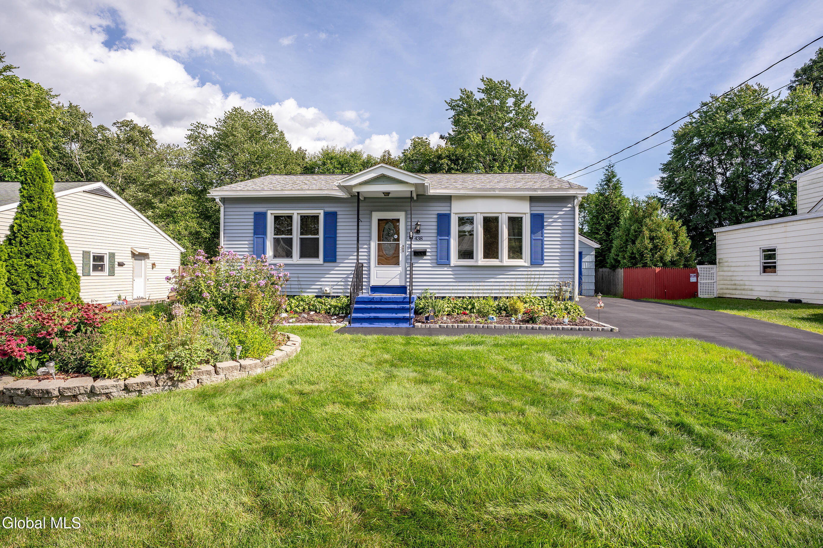 438 Clayton Road Schenectady NY 12304