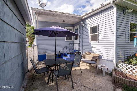 438 Clayton Road Schenectady NY 12304