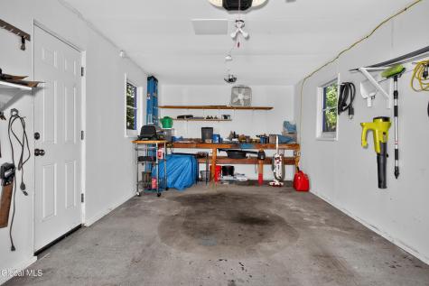 438 Clayton Road Schenectady NY 12304