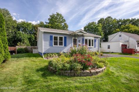 438 Clayton Road Schenectady NY 12304