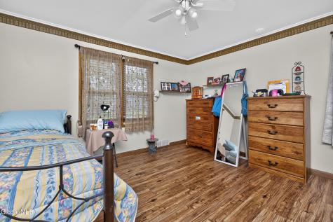 438 Clayton Road Schenectady NY 12304