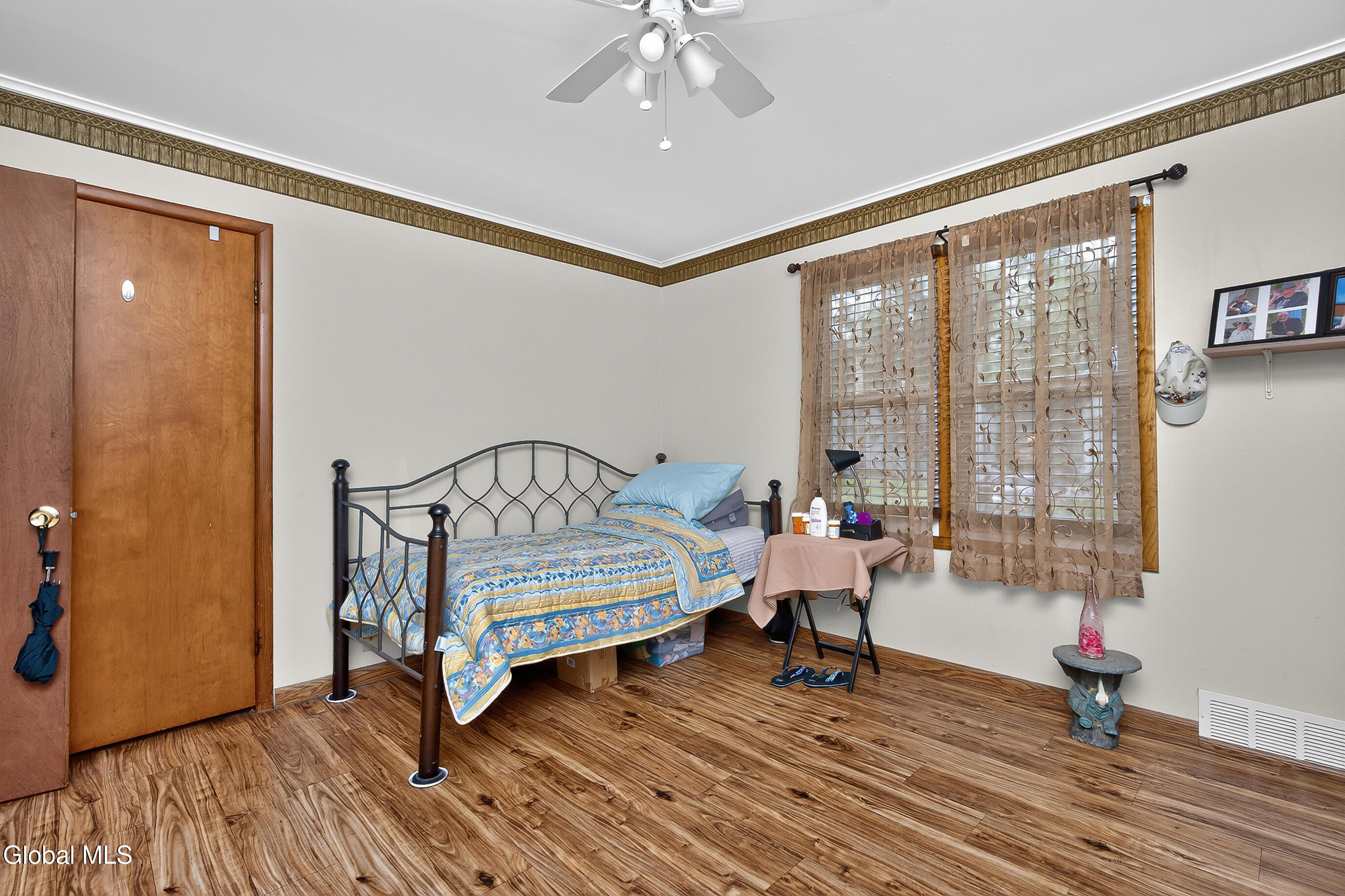 438 Clayton Road Schenectady NY 12304