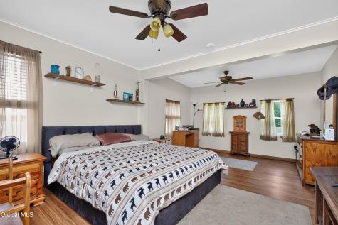 438 Clayton Road Schenectady NY 12304