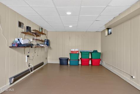 438 Clayton Road Schenectady NY 12304