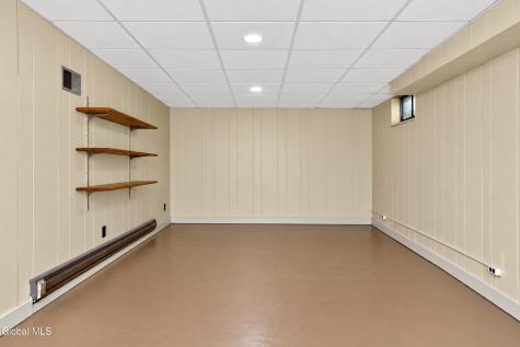 438 Clayton Road Schenectady NY 12304