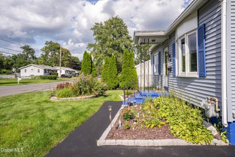 438 Clayton Road Schenectady NY 12304