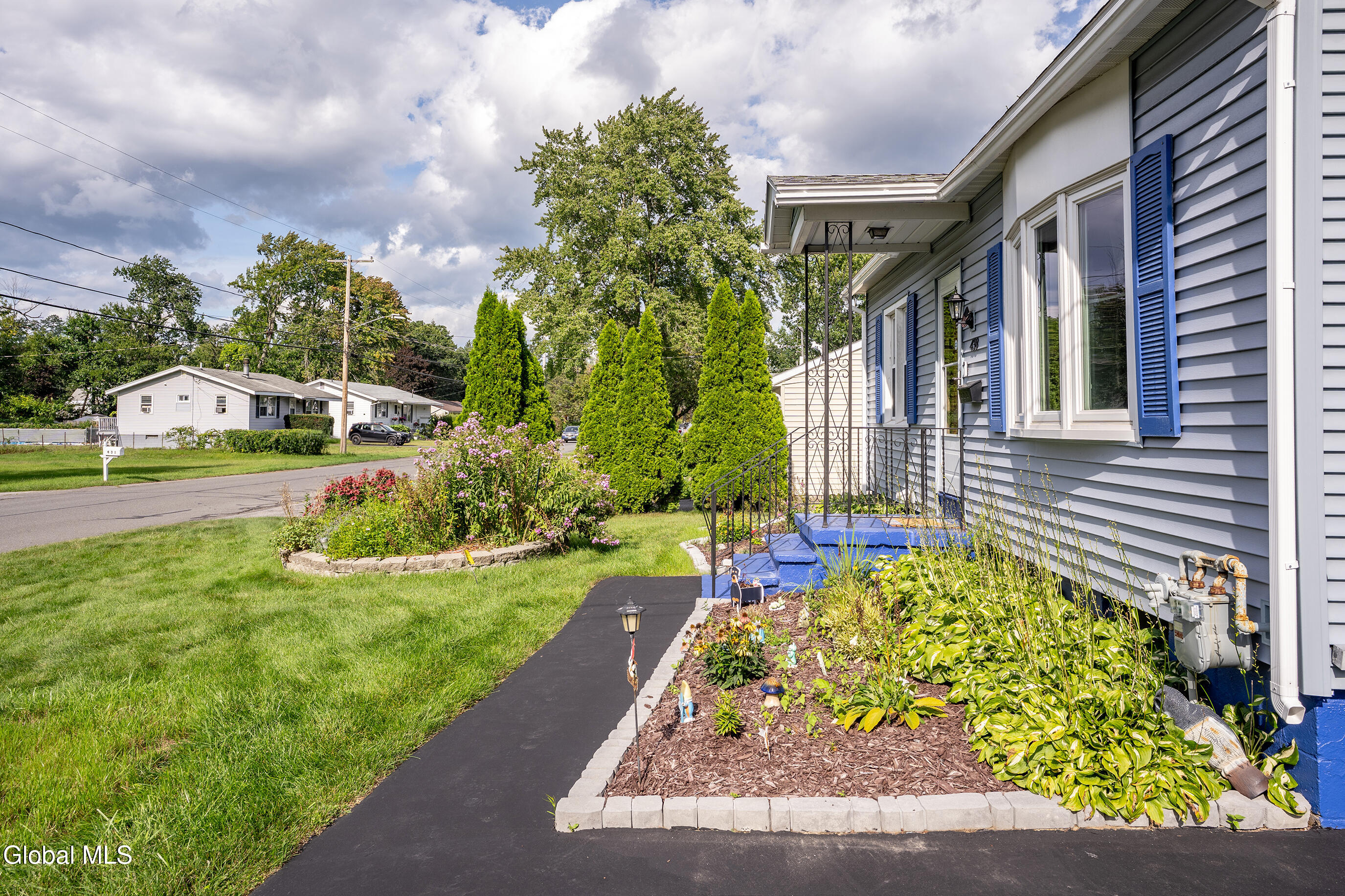 438 Clayton Road Schenectady NY 12304