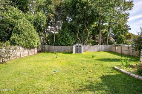 438 Clayton Road Schenectady NY 12304