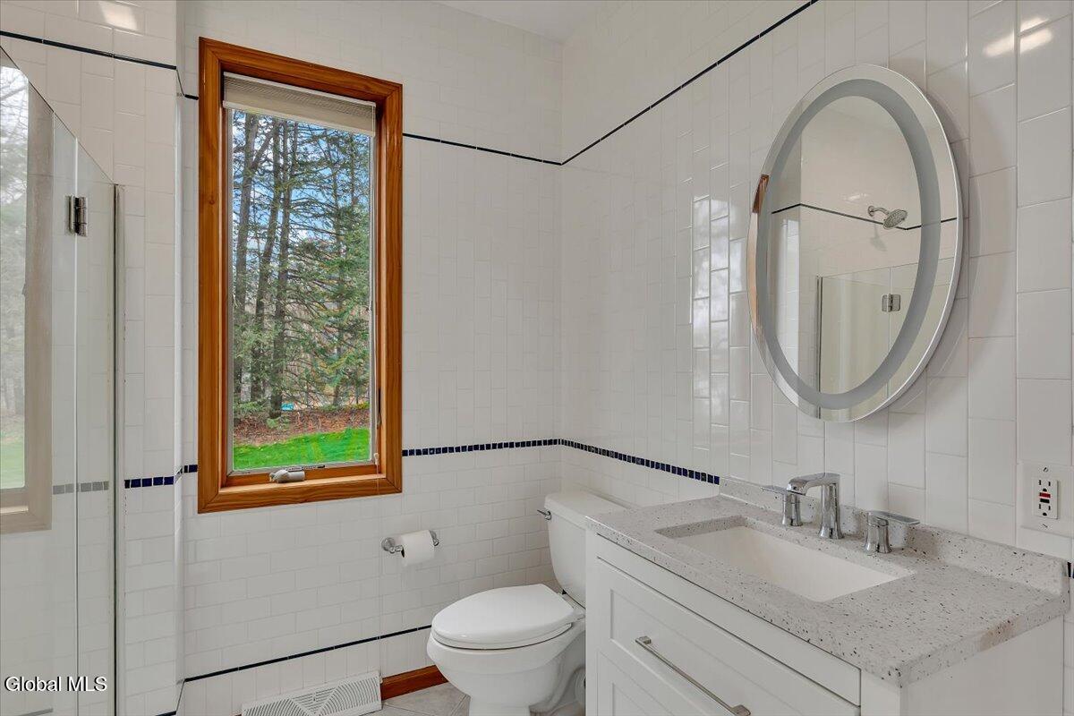 29 Canal Road Clifton Park NY 12065