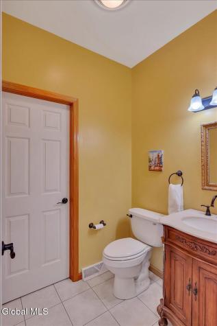29 Canal Road Clifton Park NY 12065