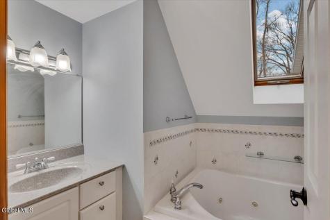 29 Canal Road Clifton Park NY 12065