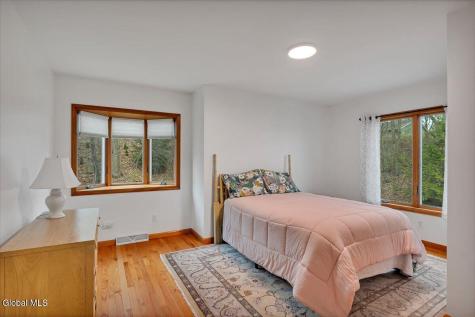29 Canal Road Clifton Park NY 12065