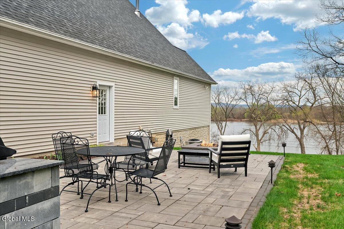 29 Canal Road Clifton Park NY 12065