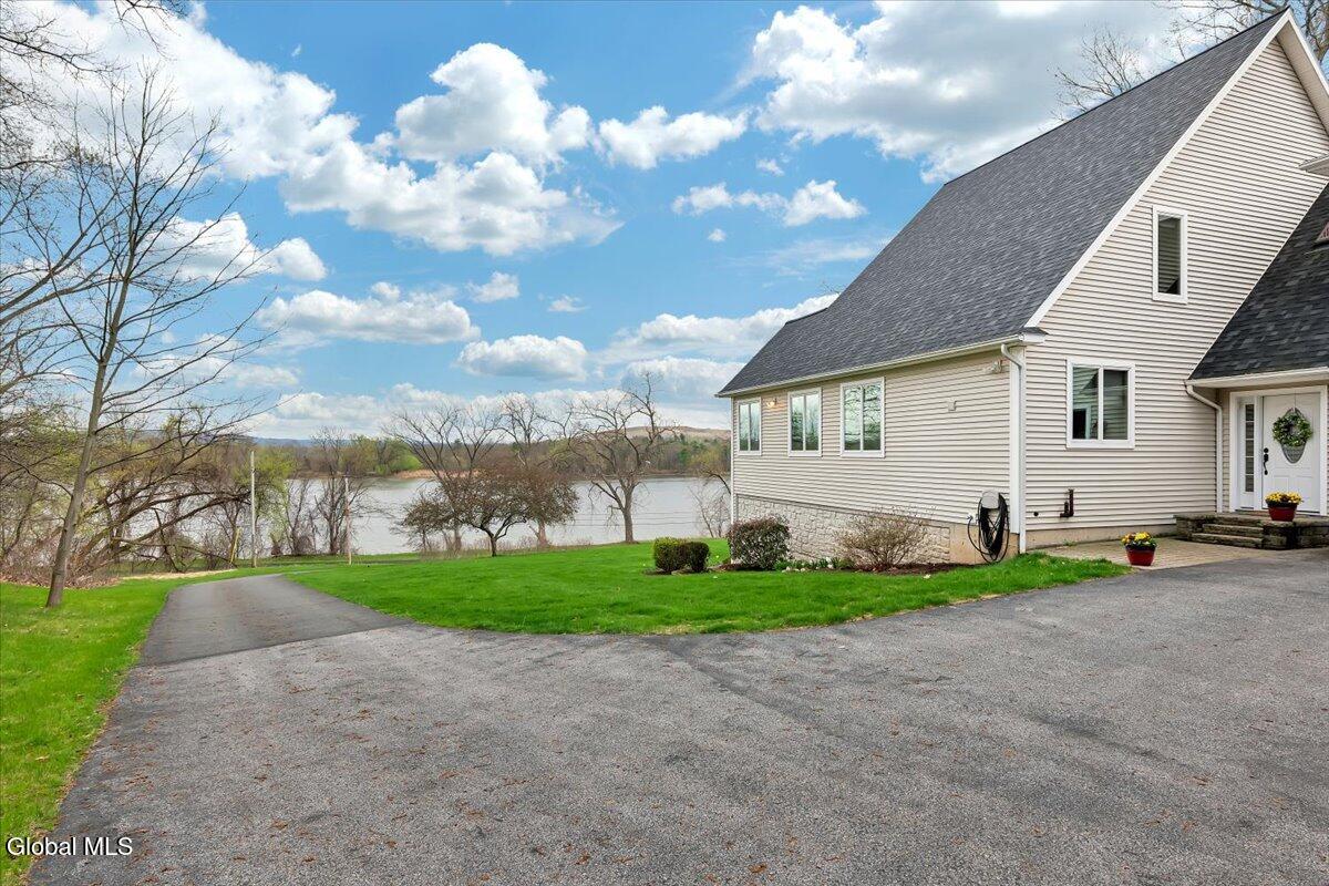 29 Canal Road Clifton Park NY 12065