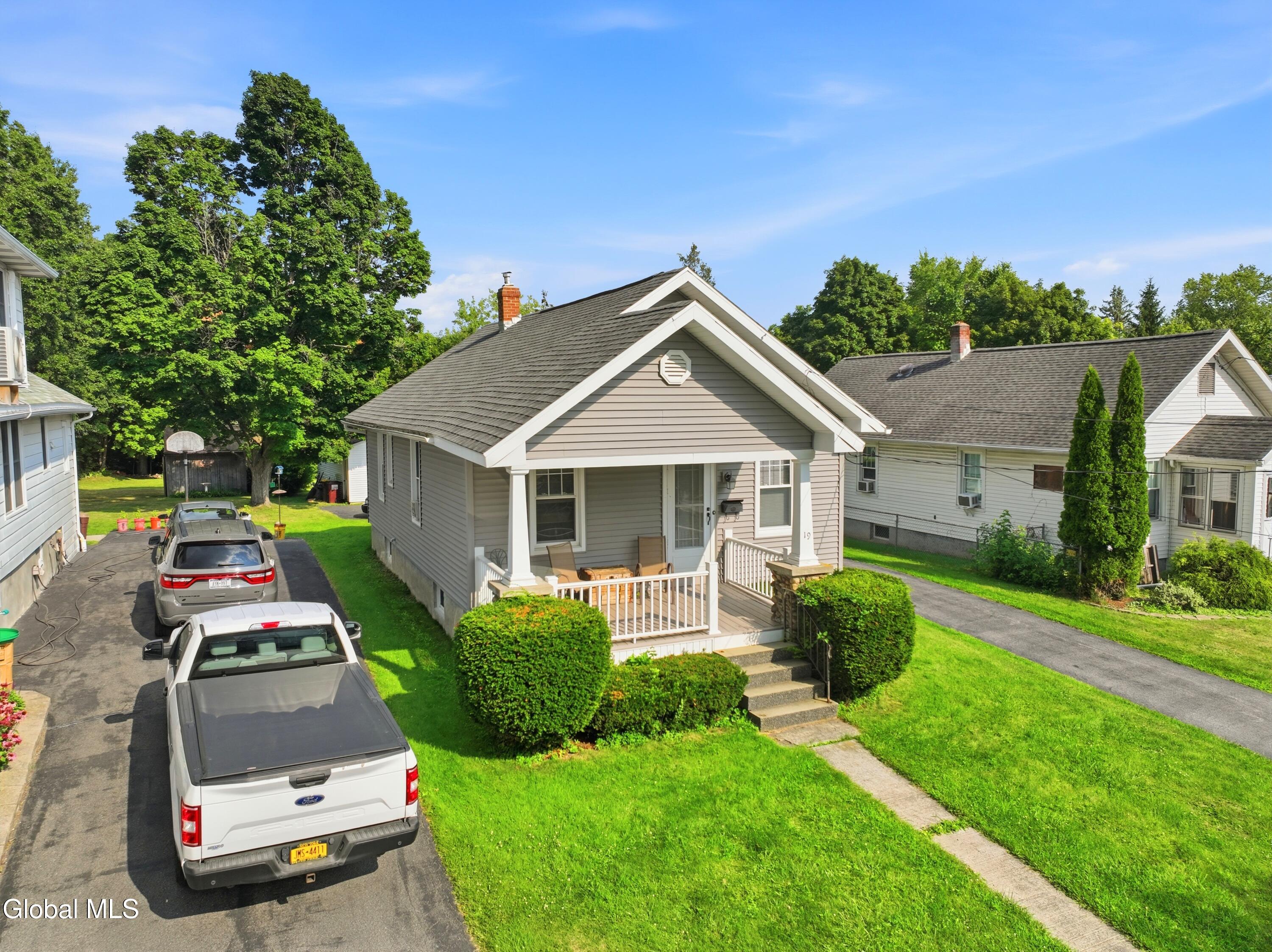 19 Grove Avenue Colonie NY 12110