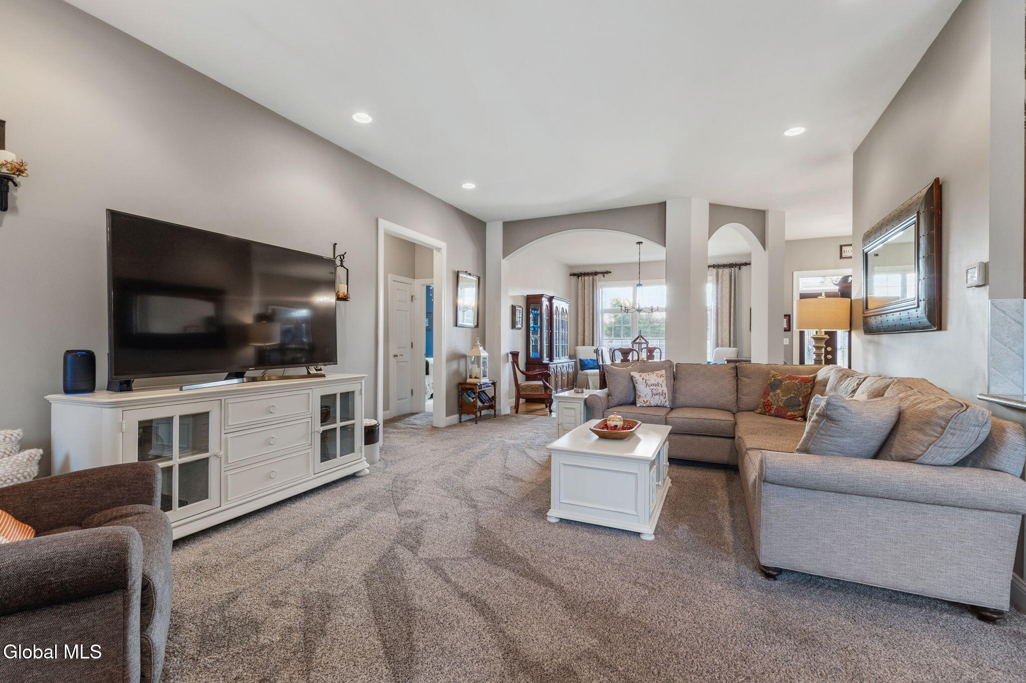 1034 Dibella Drive Schenectady NY 12303