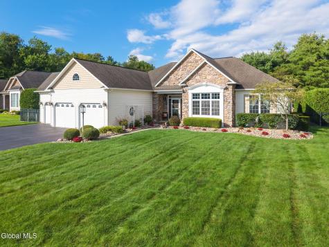 1034 Dibella Drive Schenectady NY 12303