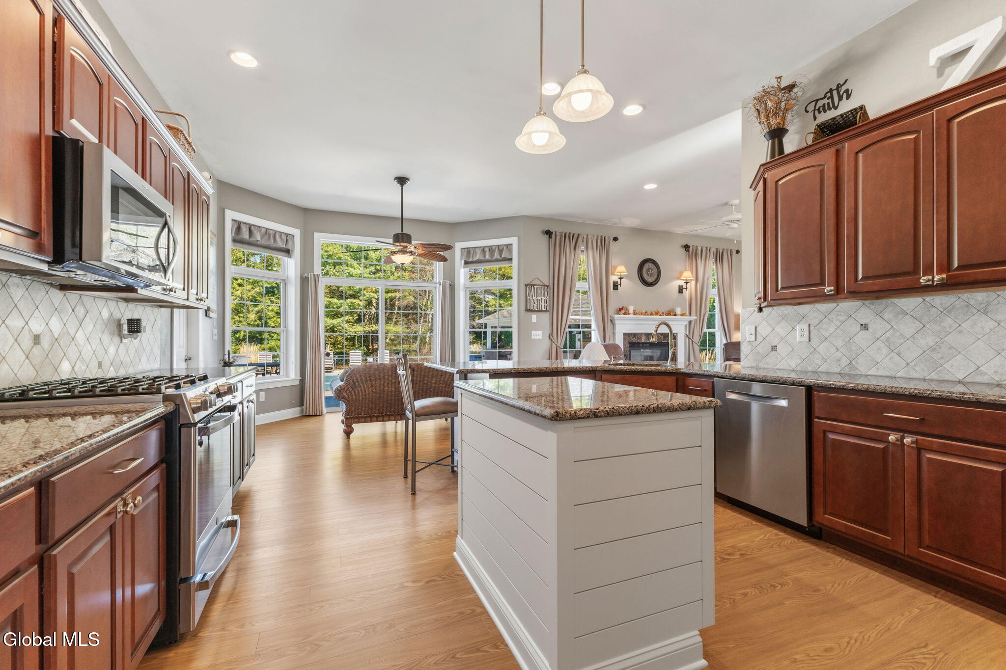1034 Dibella Drive Schenectady NY 12303