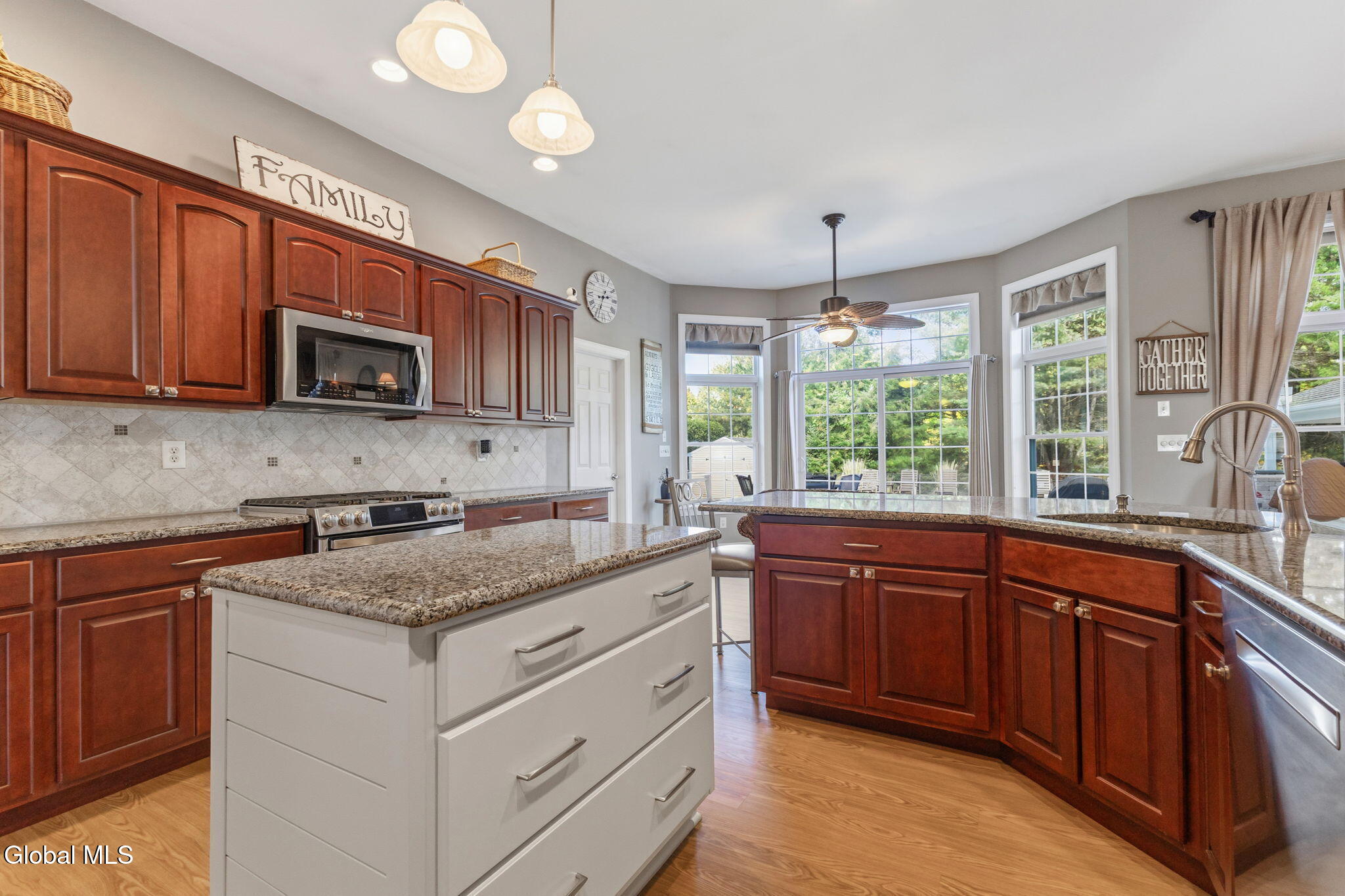 1034 Dibella Drive Schenectady NY 12303
